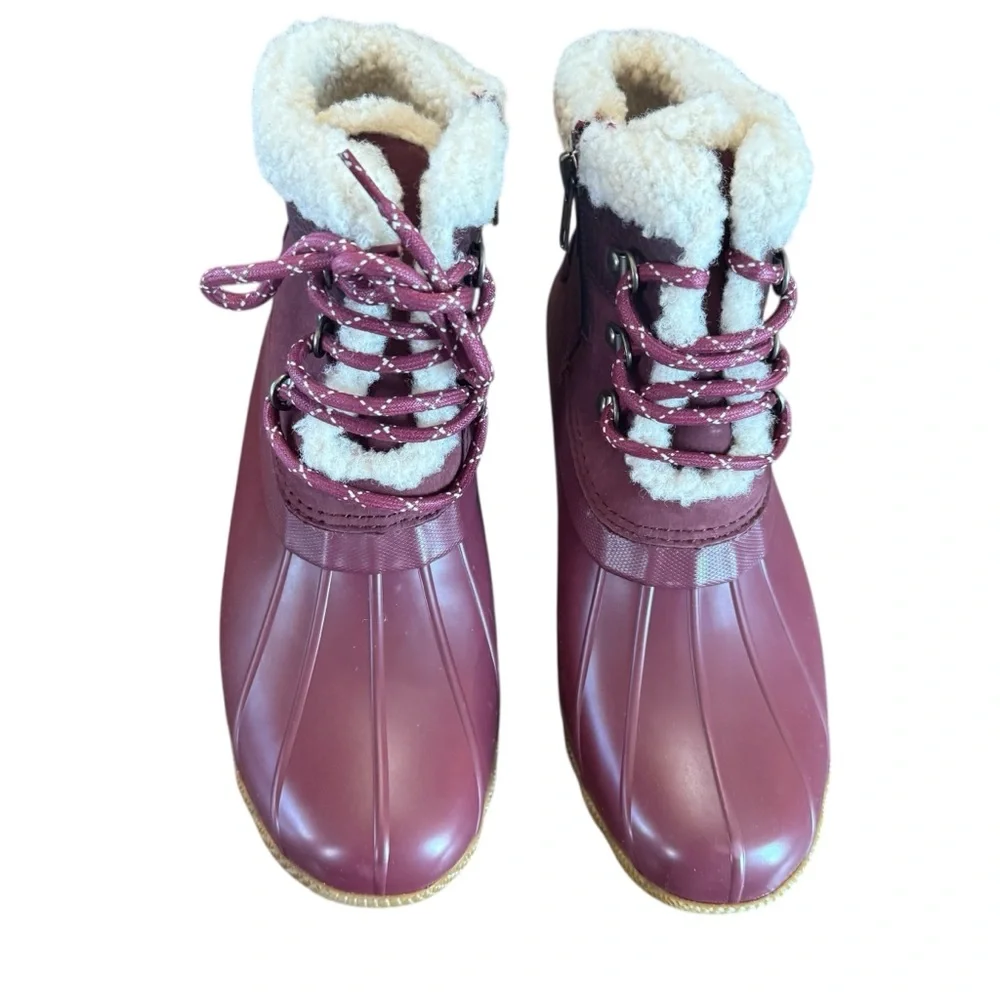 Sperry Saltwater Alpine Bootie Size 9